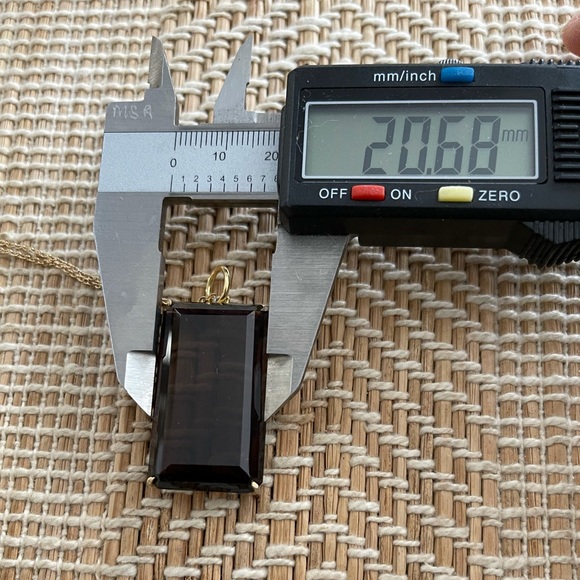 52 Carat smoky quartz gold tone pendant & chain - Picture 7 of 11